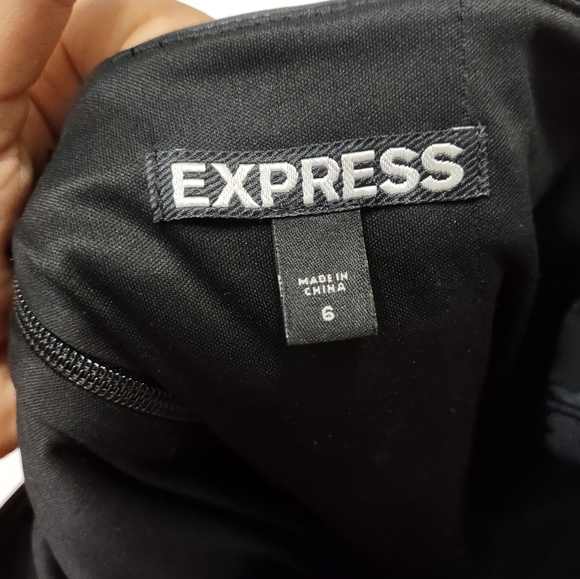 Express Sexy little faux leather red floral embroidered mini skirt 6 - Picture 2 of 4